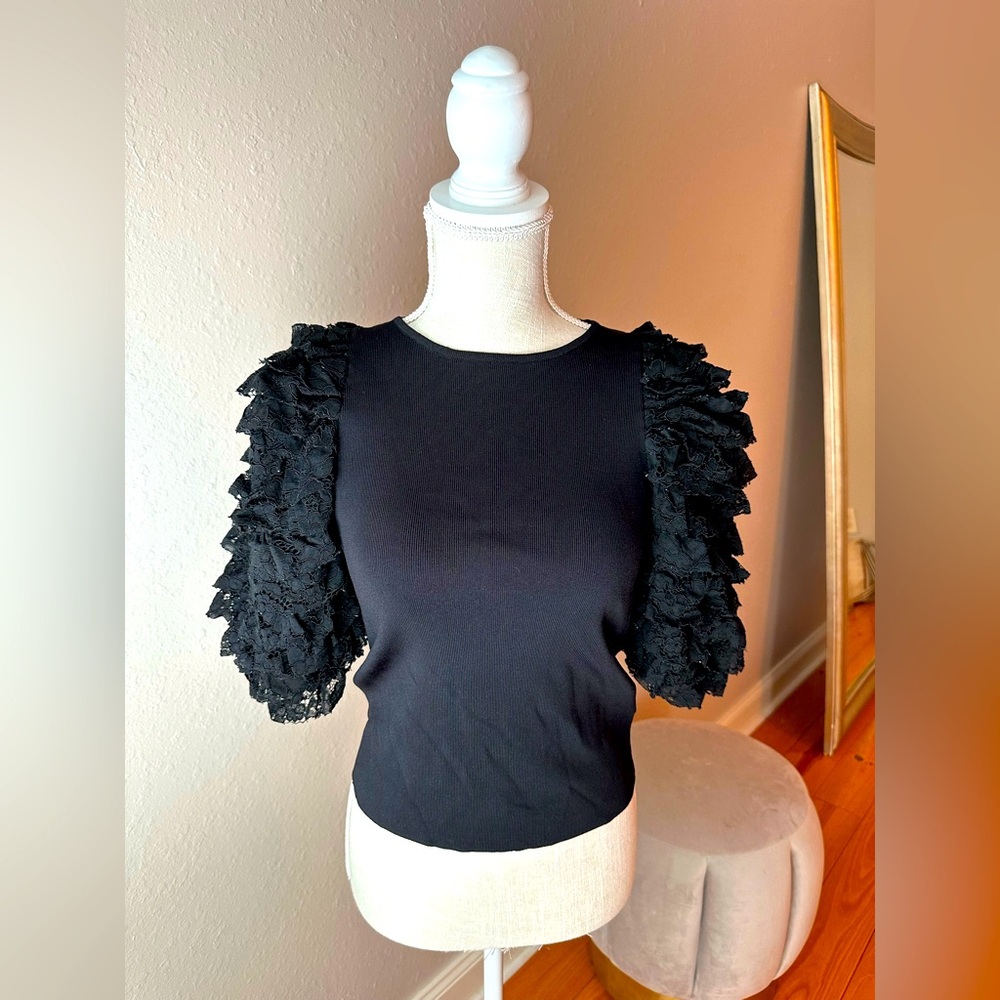 Endless Rose Mixed Media Contrast Sleeve. BNWT